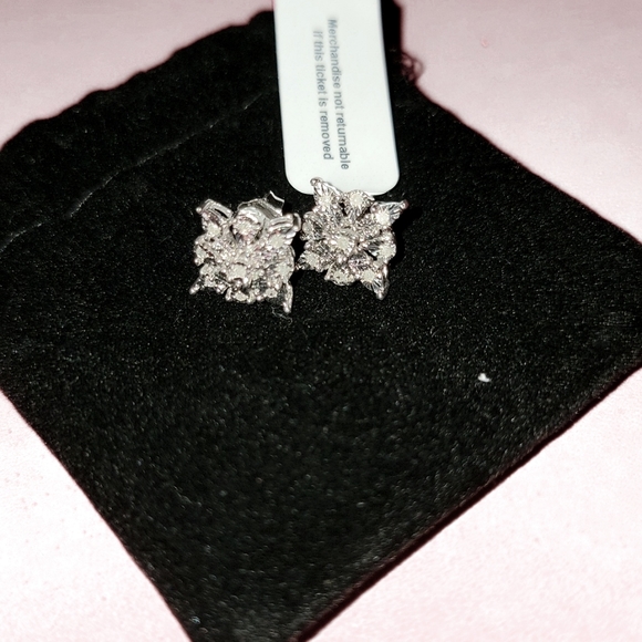 Macy's Jewelry - Brand New Diamond Cluster Earrings